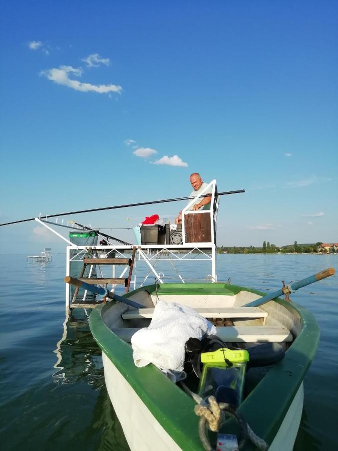 Sunfish Apartman Balatonszarszo Kültér fotó